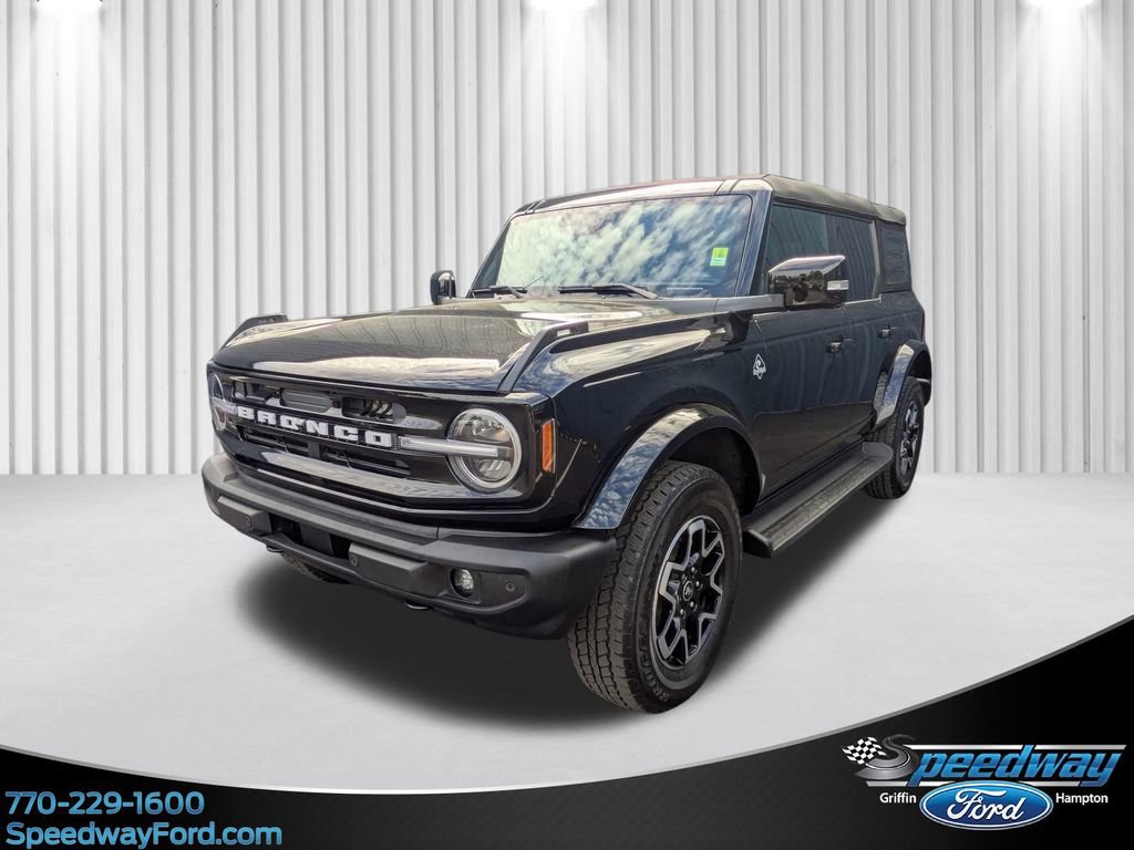 Used 2025 Ford Bronco Outer Banks AWD/4WD image 1