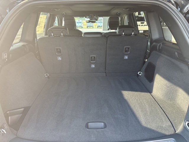 New 2025 Jeep Grand Cherokee Overland image 18
