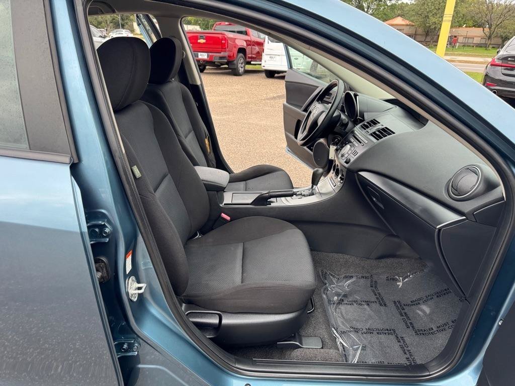 Used 2011 MAZDA MAZDA3 i Sport FWD image 23