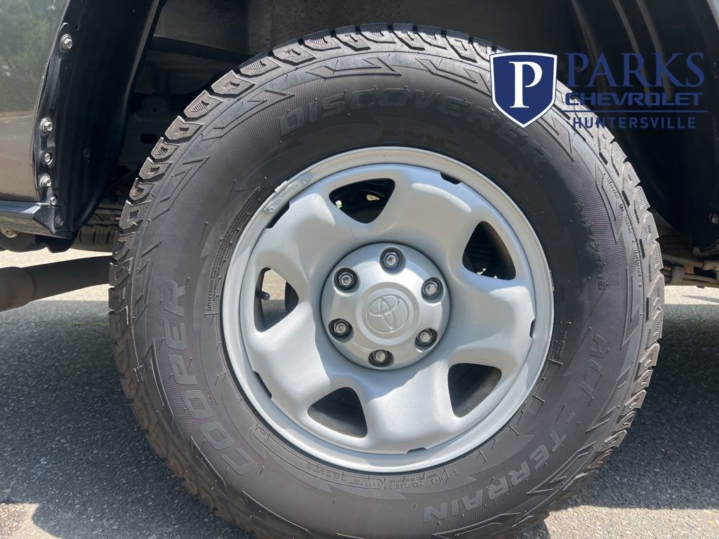 Used 2021 Toyota Tacoma SR w/ SR Convenience Package image 11