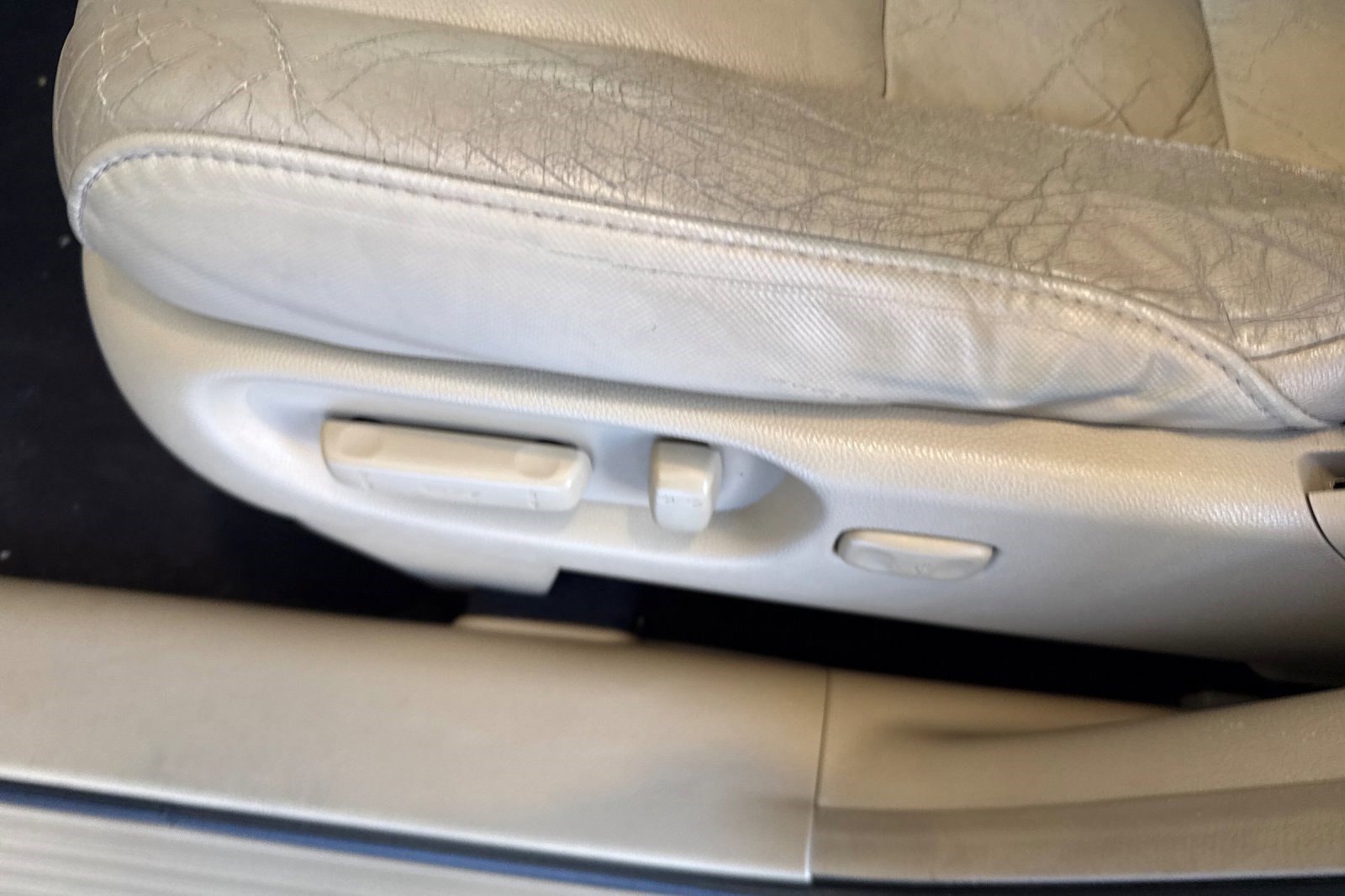 Used 2010 Honda CR-V EX-L image 14