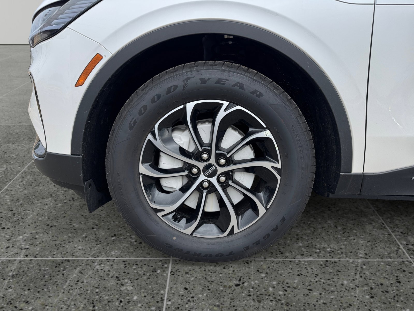 New 2026 Lincoln Nautilus Premier w/ Equipment Group 102A image 9