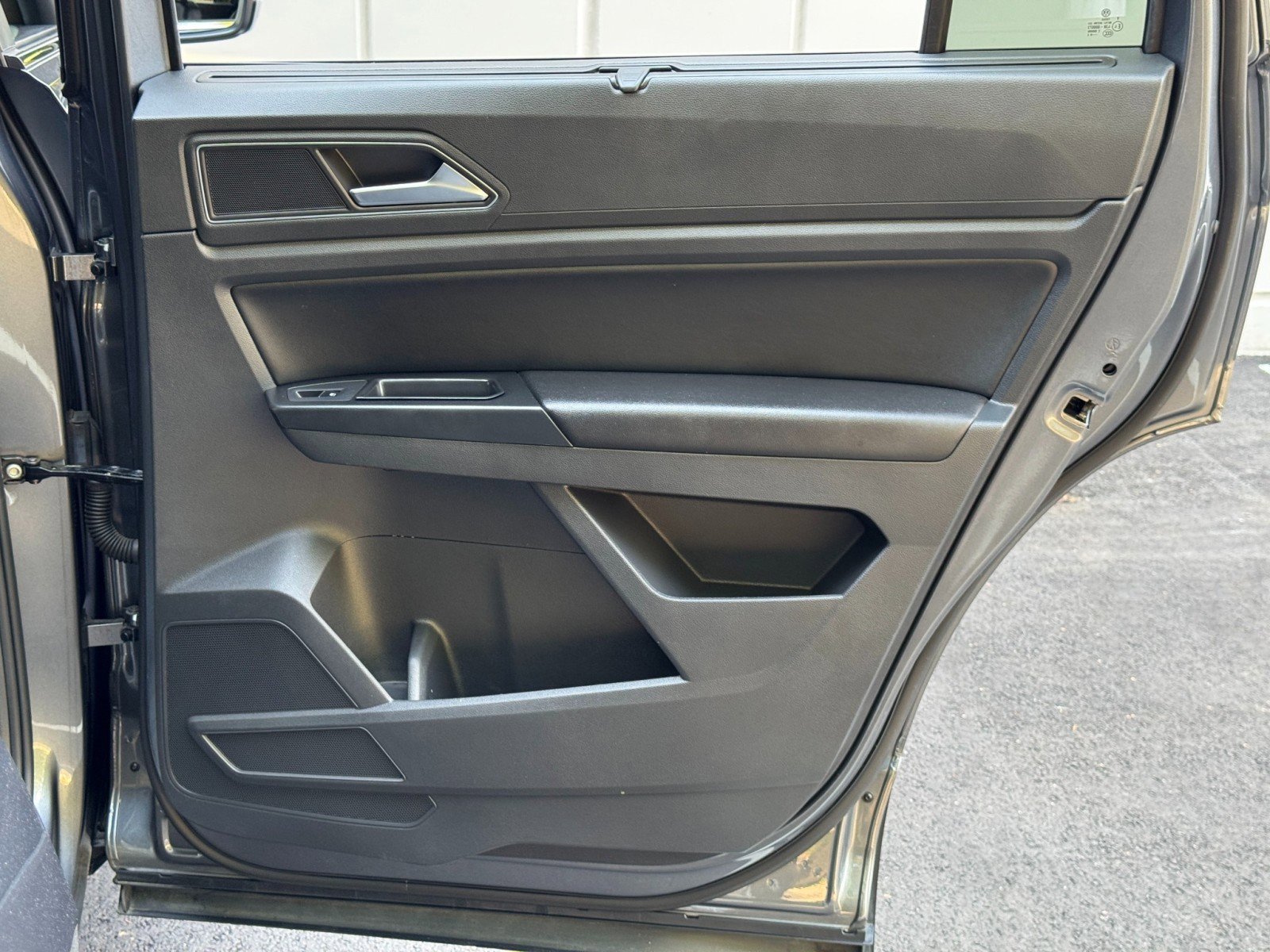 Used 2018 Volkswagen Atlas SE image 42