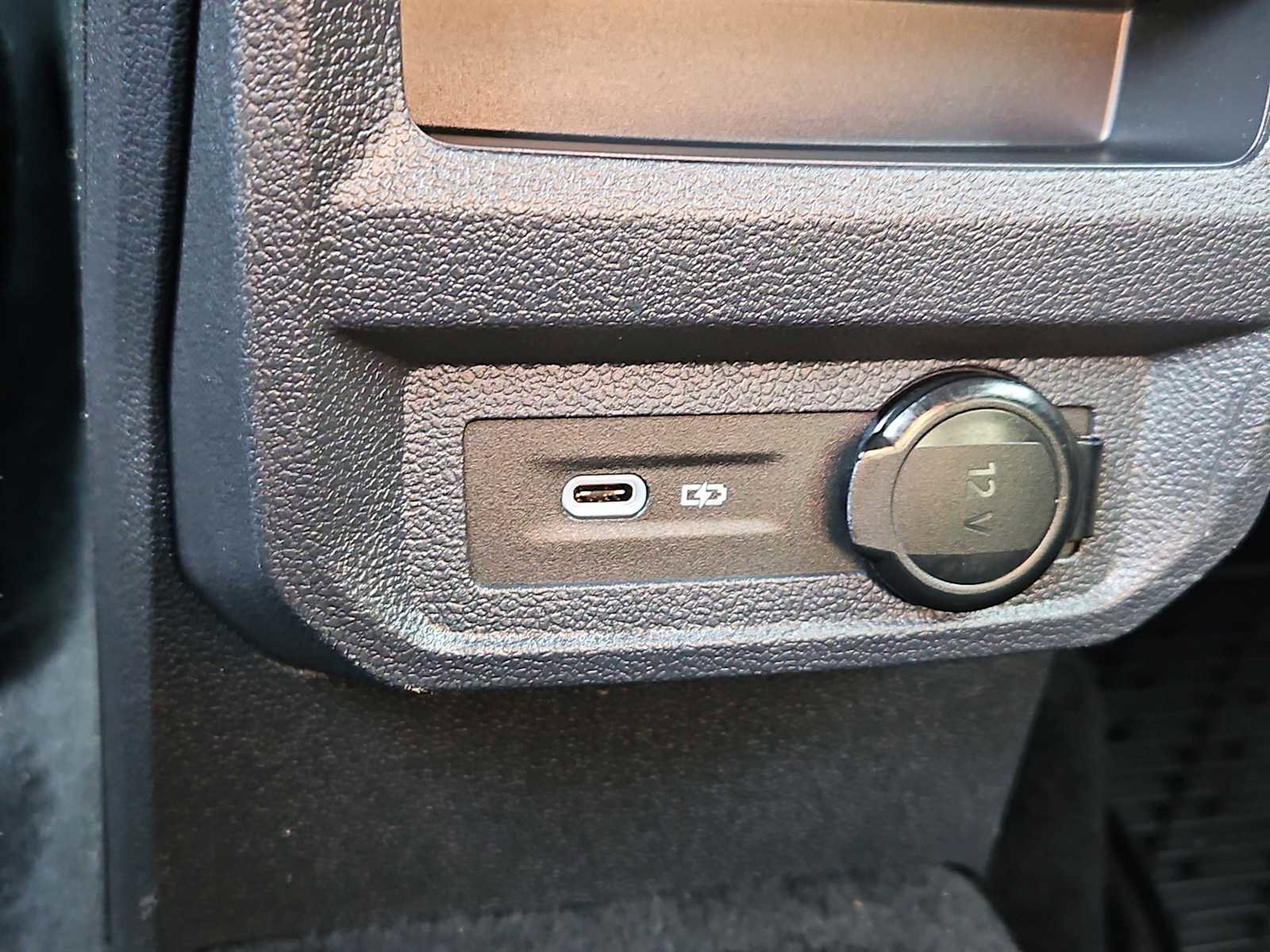 Certified 2023 Volkswagen Tiguan SEL R-Line image 25