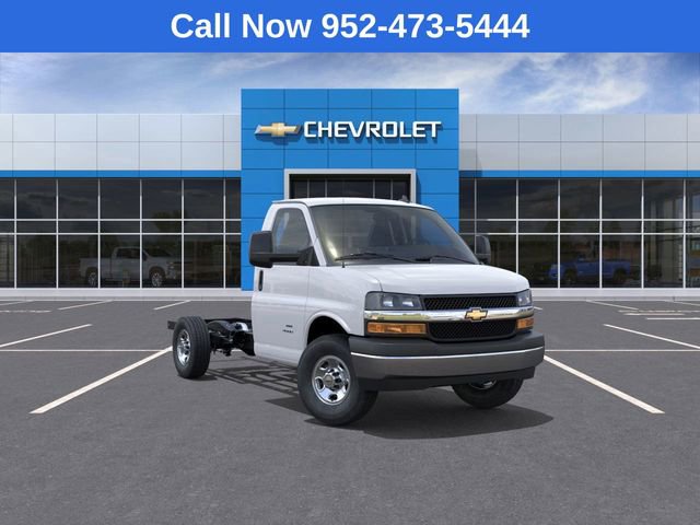 New 2026 Chevrolet Express 3500 w/ Power Convenience Package