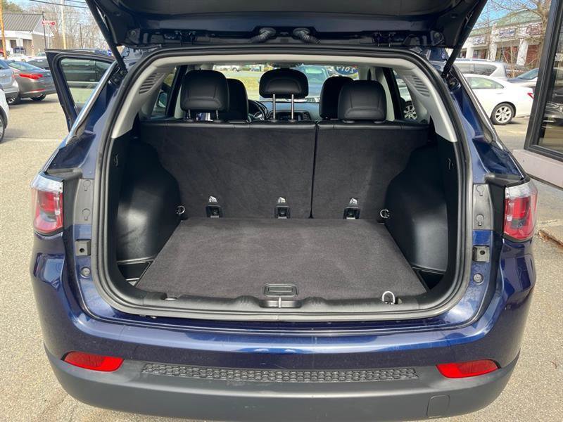 Used 2019 Jeep Compass Latitude w/ Cold Weather Group image 23