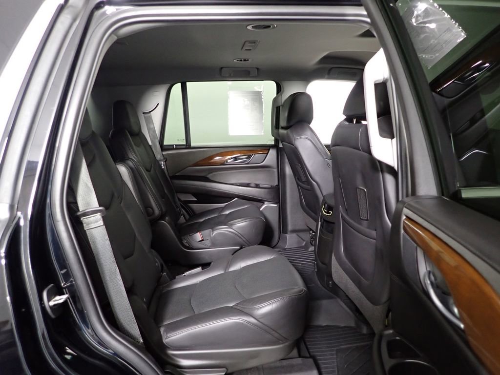 Used 2019 Cadillac Escalade 4WD image 38