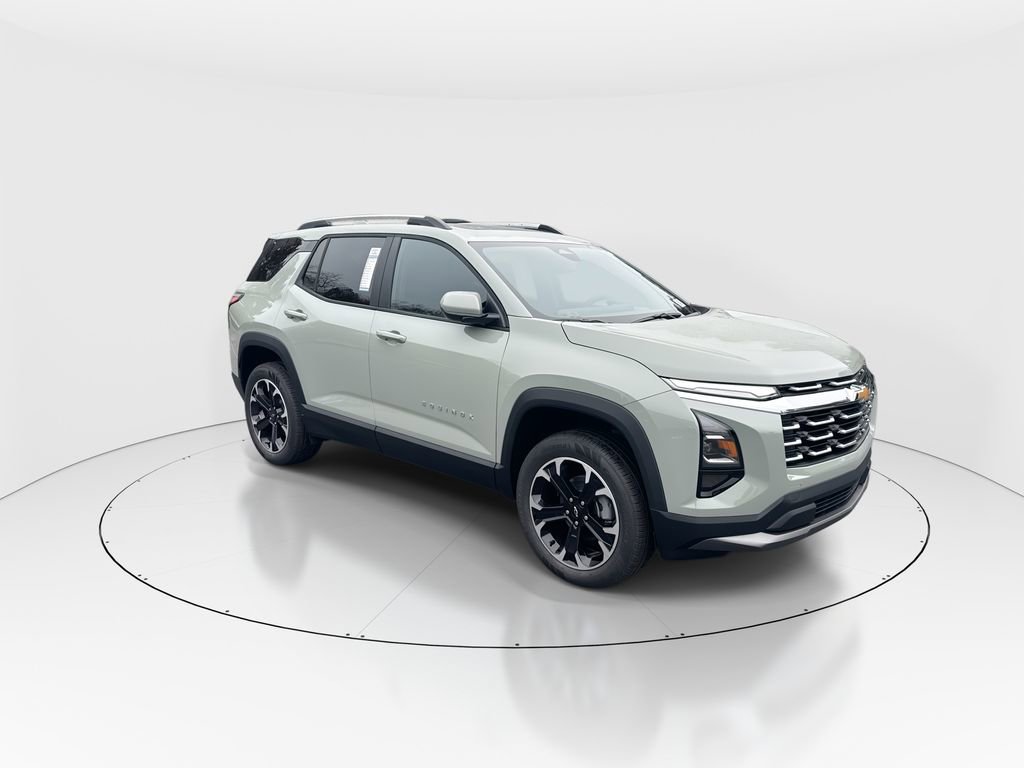 New 2026 Chevrolet Equinox LT image 2