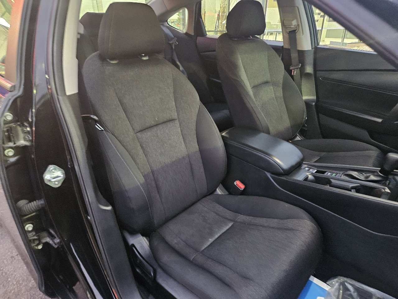 Used 2024 Honda Accord LX image 9