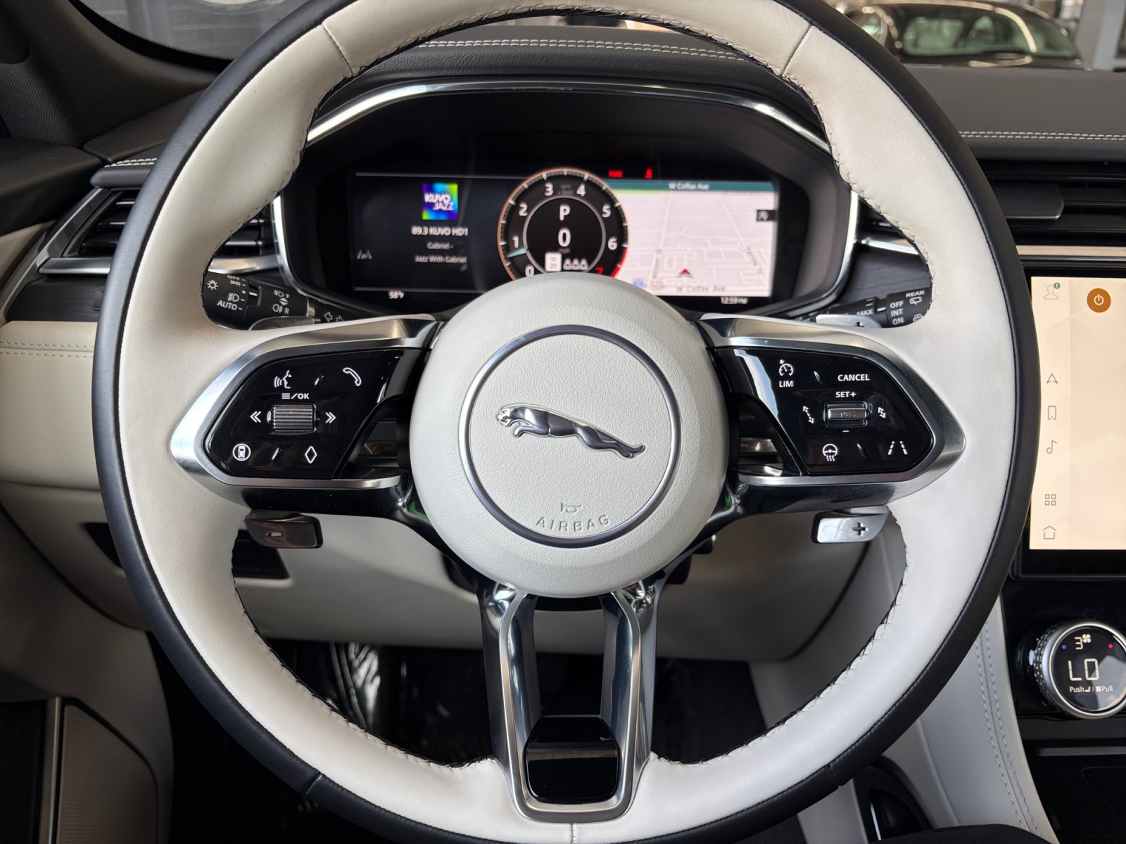 Certified 2026 Jaguar F-PACE R-Dynamic S AWD/4WD image 9