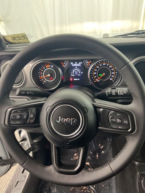 Used 2023 Jeep Wrangler Sport S image 9