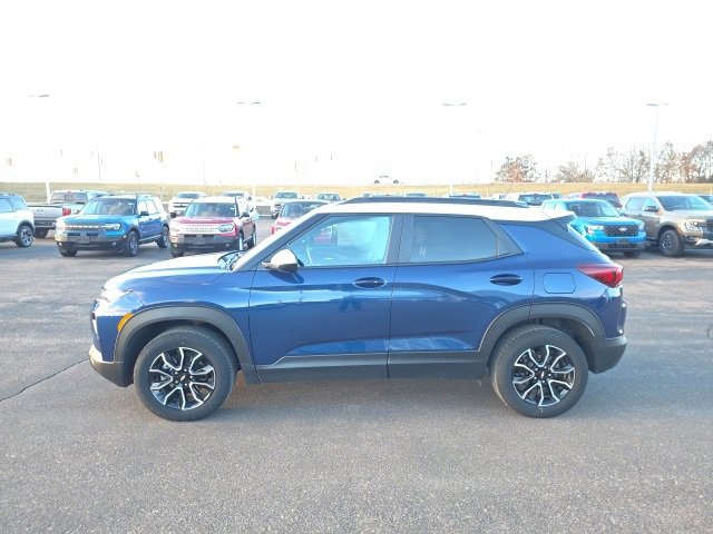 Used 2023 Chevrolet TrailBlazer ACTIV w/ Sun and Liftgate Package image 4