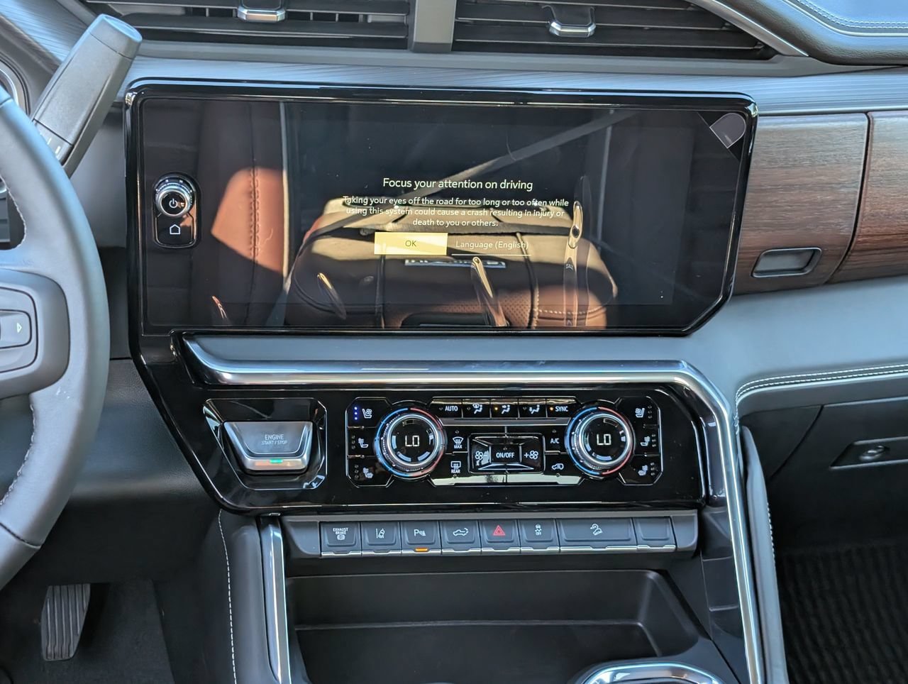 New 2026 GMC Sierra 2500 Denali Ultimate AWD/4WD image 11