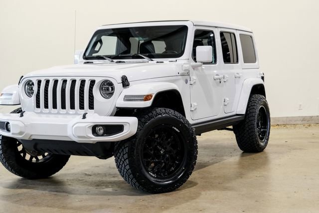 Used 2021 Jeep Wrangler Unlimited Sahara w/ Cold Weather Group image 19