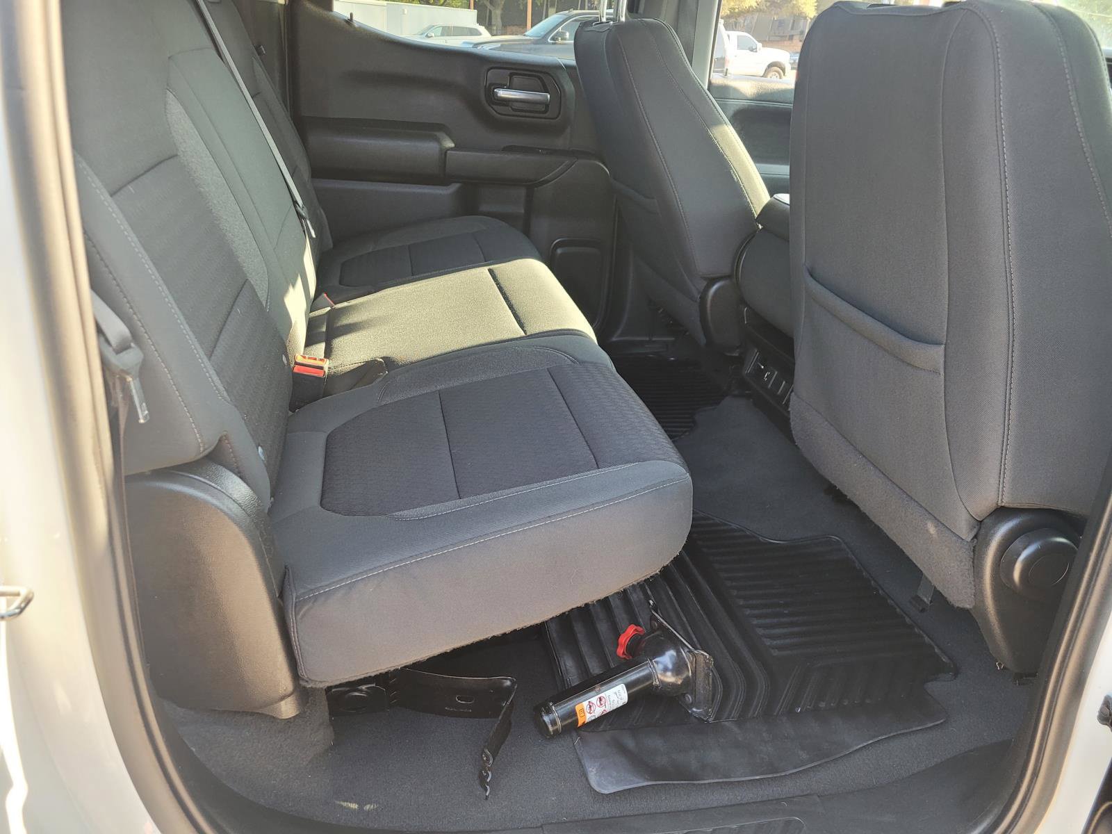 Used 2022 Chevrolet Silverado 1500 LT RWD image 11