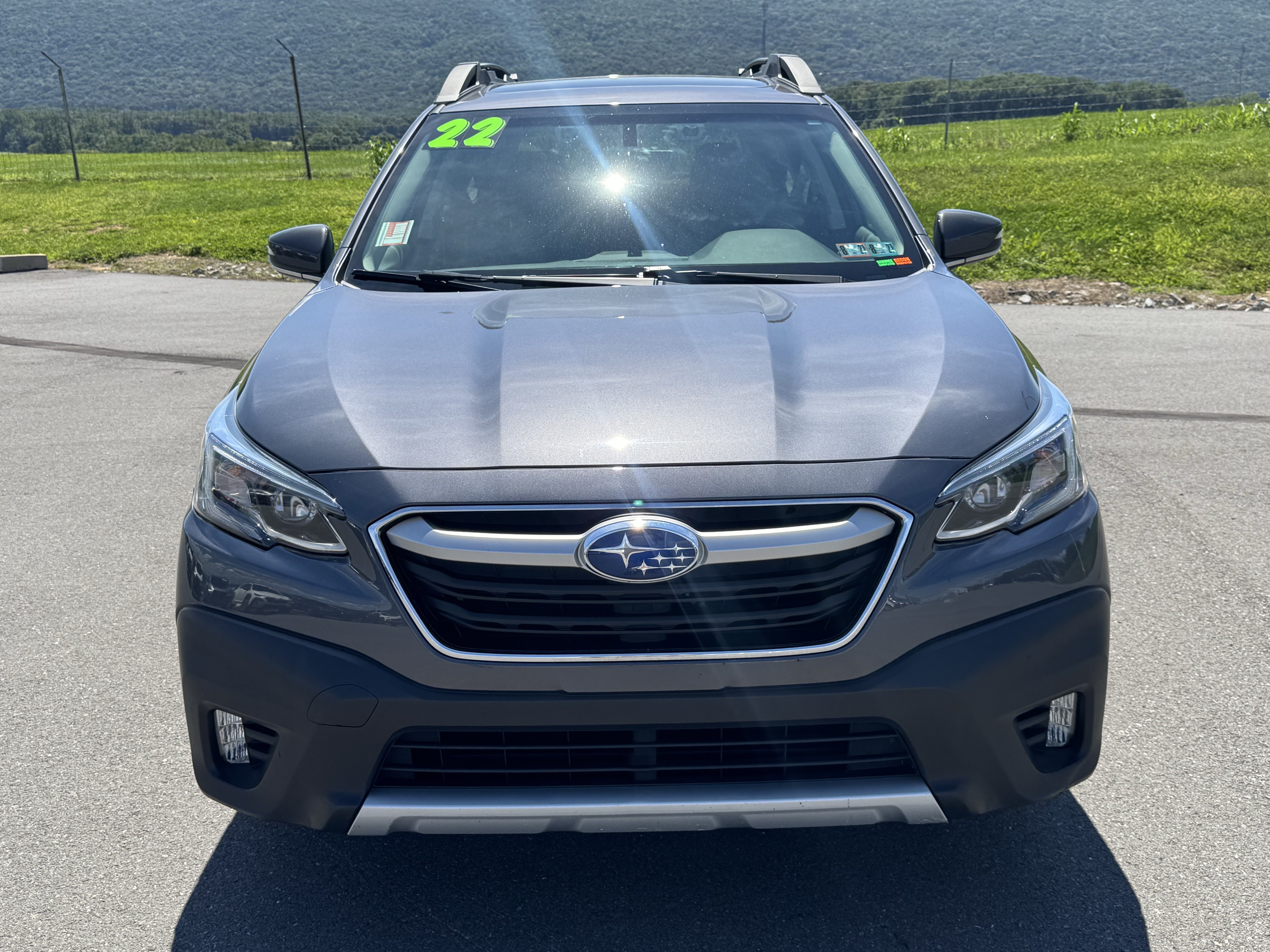 Used 2022 Subaru Outback Limited AWD/4WD image 9