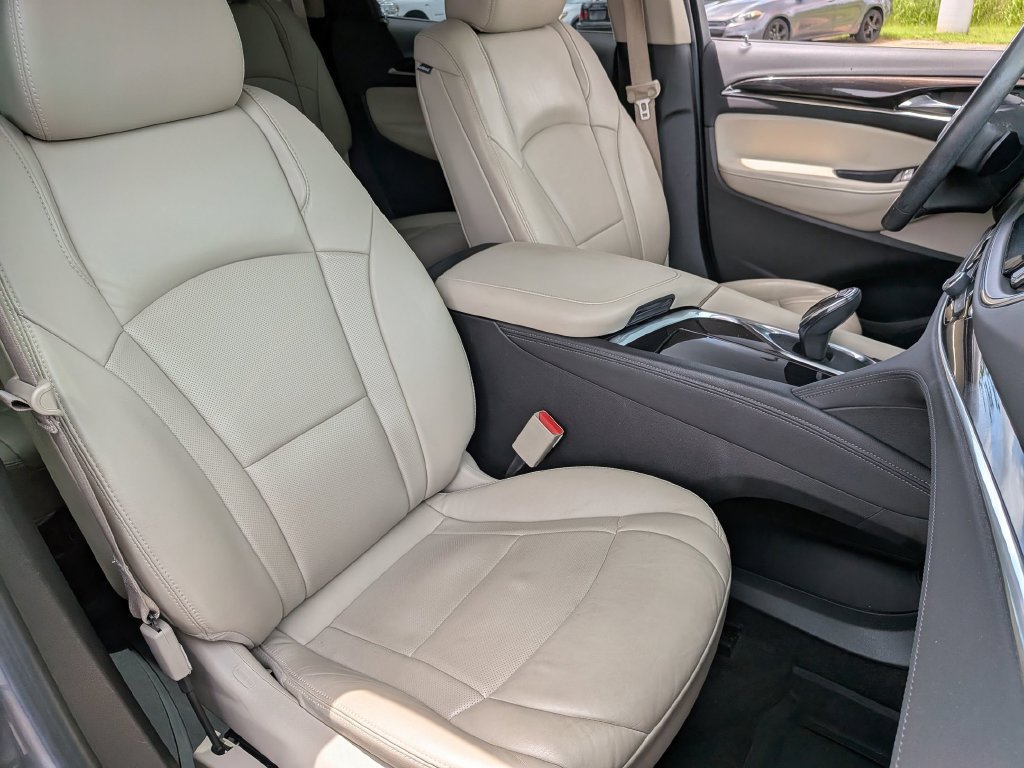 Used 2018 Buick Enclave Essence w/ Trailering Package AWD/4WD image 33