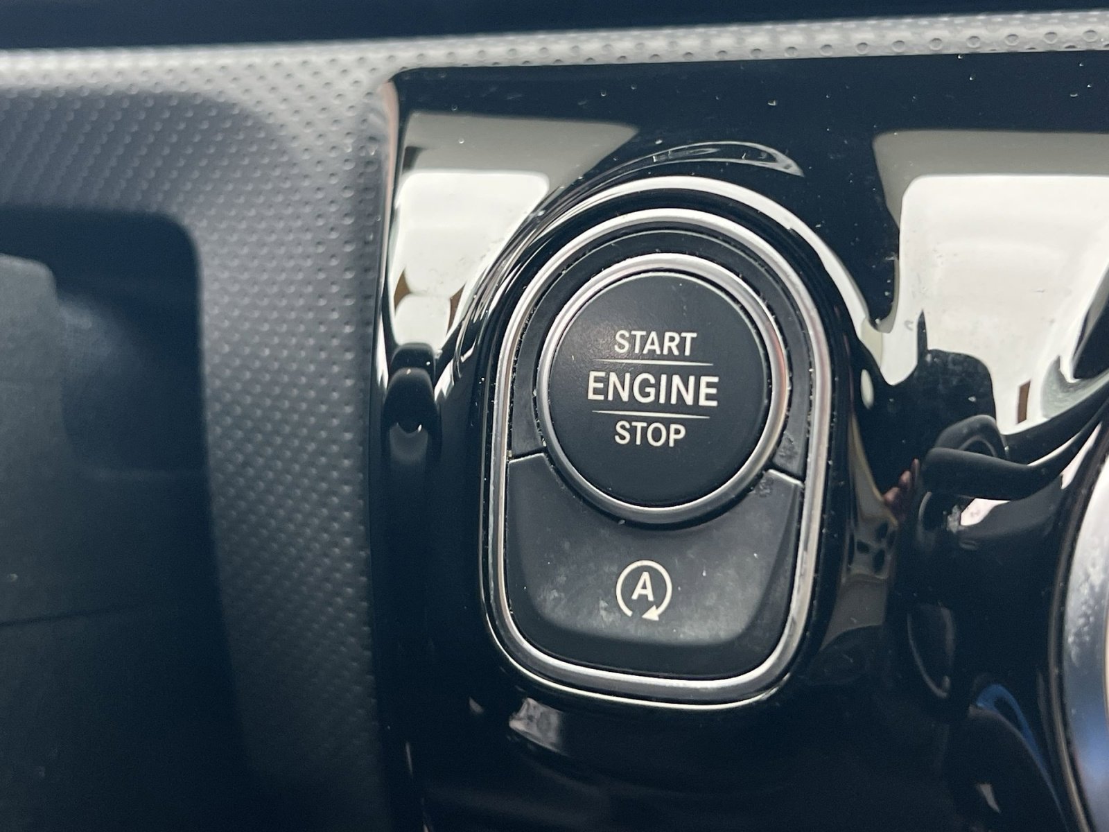 Used 2023 Mercedes-Benz CLA 250 4MATIC image 30