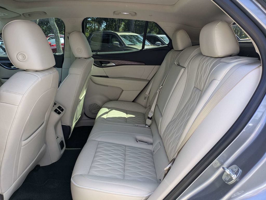 Used 2021 Buick Envision Avenir FWD image 14
