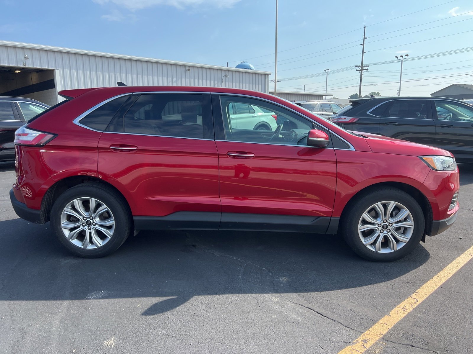 Used 2023 Ford Edge Titanium w/ Equipment Group 301A image 8