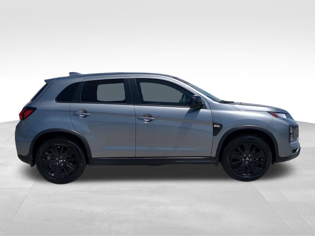 Used 2022 Mitsubishi Outlander Sport ES AWD/4WD image 2