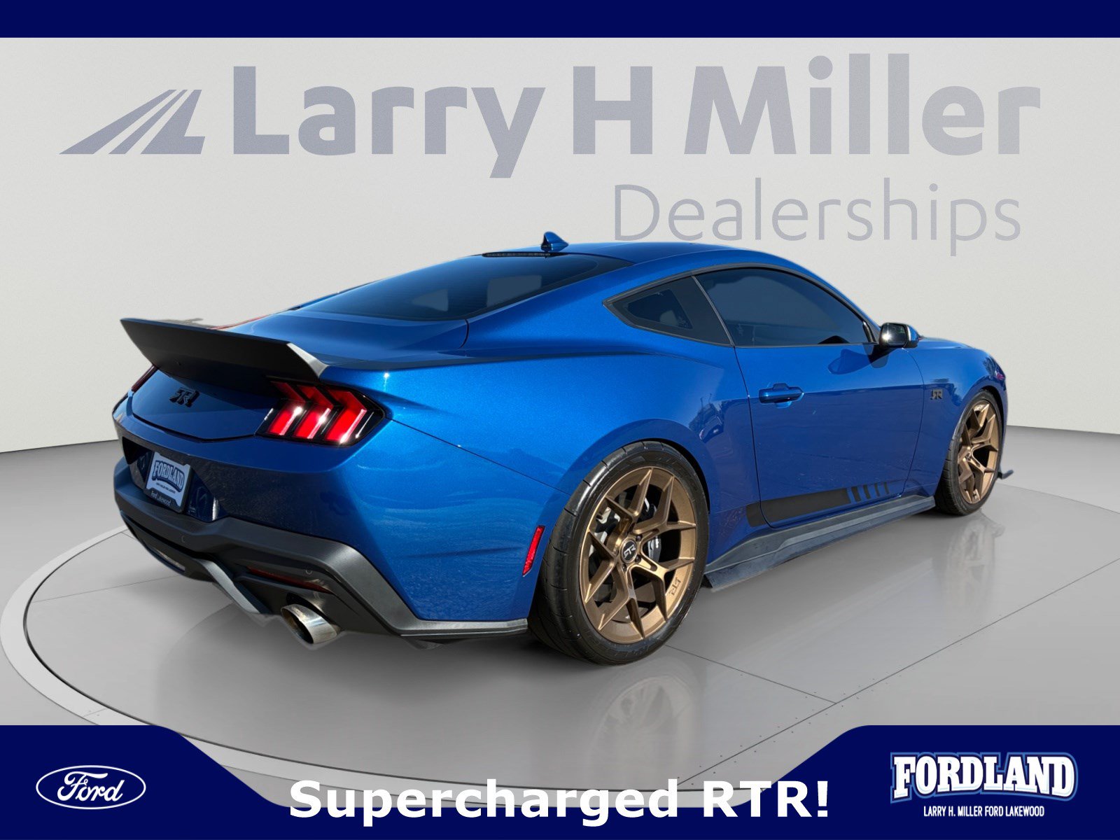 Used 2024 Ford Mustang GT w/ GT Performance Package RWD image 5