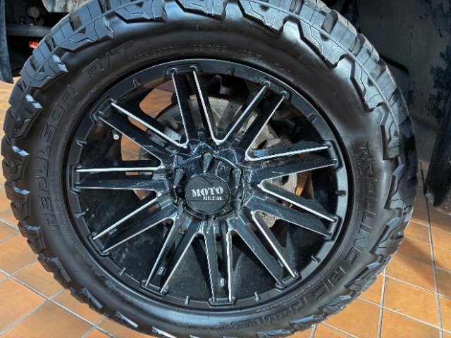 Used 2014 Nissan Titan PRO-4X w/ Pro-4x Luxury Package image 14