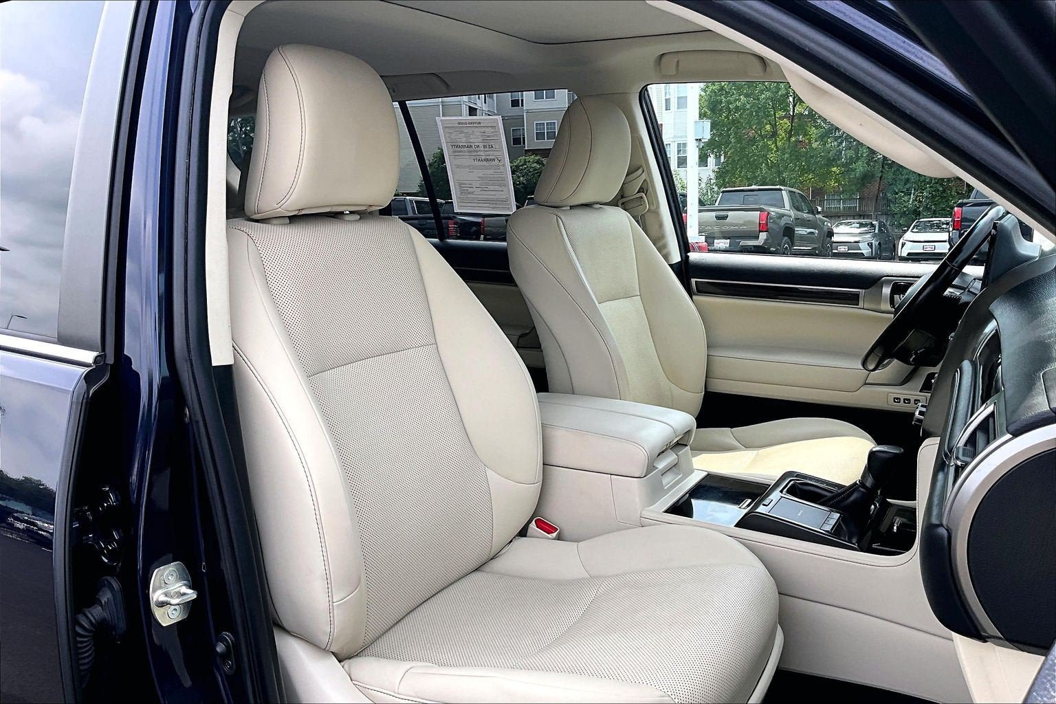 Used 2022 Lexus GX 460 w/ Accessory Package AWD/4WD image 7