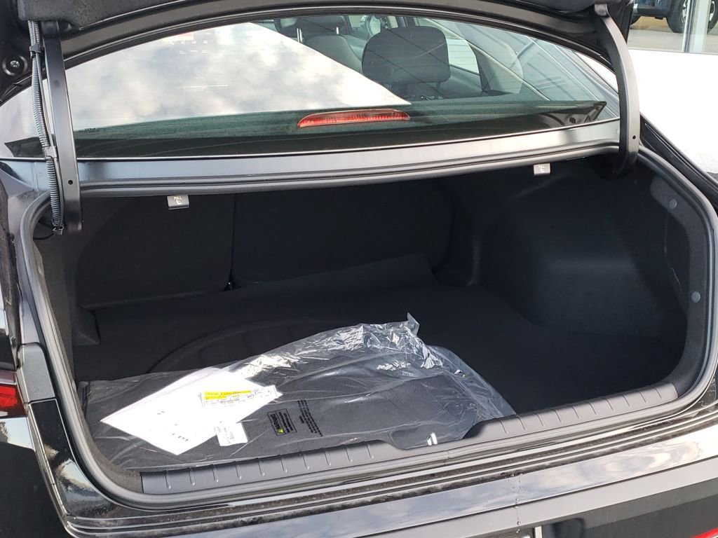 New 2025 Kia K4 LXS image 7