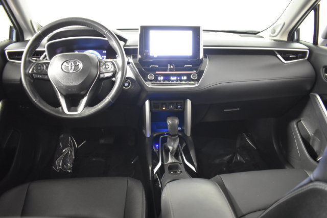 Used 2023 Toyota Corolla Cross XLE w/ Convenience Package AWD/4WD image 27