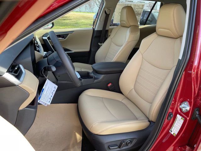 New 2025 Toyota RAV4 Limited image 6