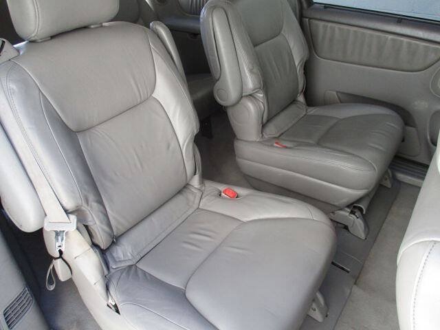 Used 2004 Toyota Sienna XLE AWD/4WD image 12