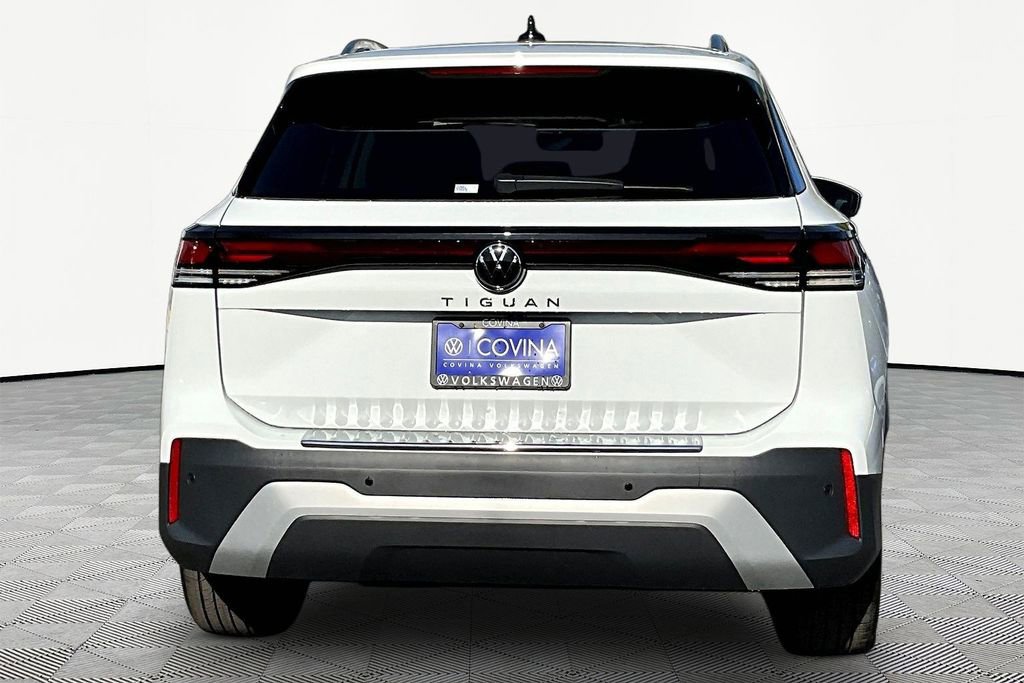 New 2026 Volkswagen Tiguan S image 5