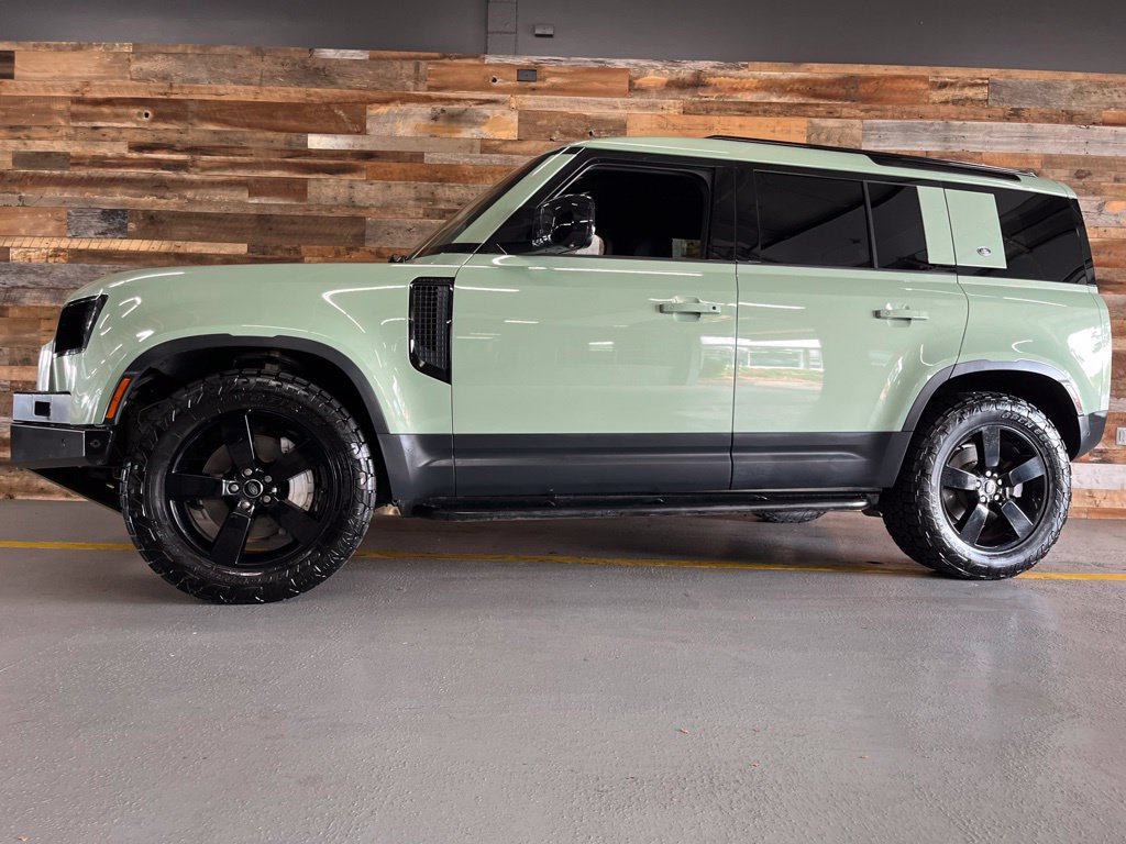 Used 2023 Land Rover Defender 110 75th Limited Edition AWD/4WD image 29