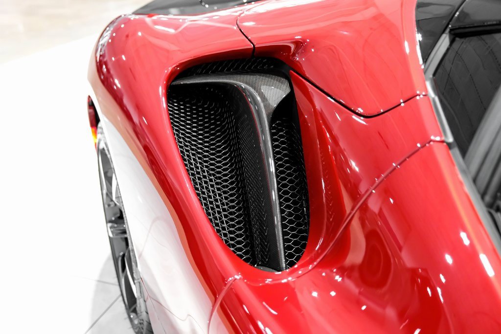 Used 2022 Ferrari SF90 Spider image 40