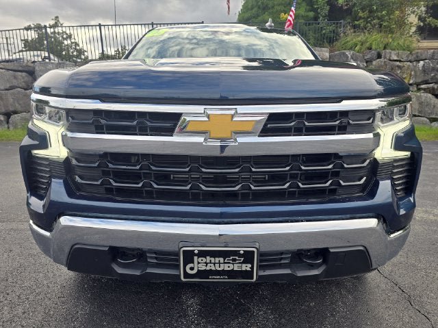 Used 2023 Chevrolet Silverado 1500 LT AWD/4WD image 29