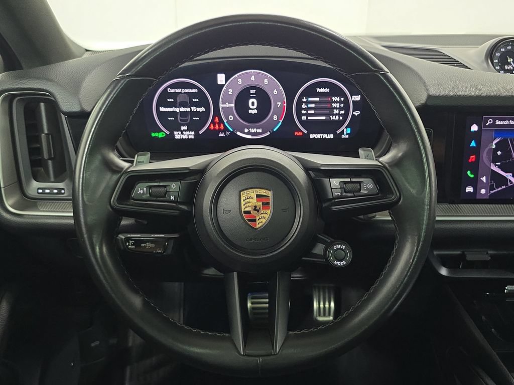 Certified 2024 Porsche Cayenne S AWD/4WD image 14