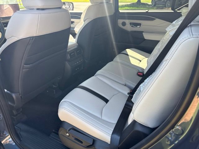 New 2026 Honda Pilot Touring image 14