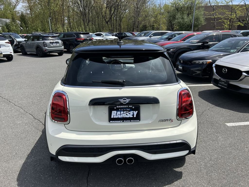 Used 2022 MINI Cooper S FWD image 7