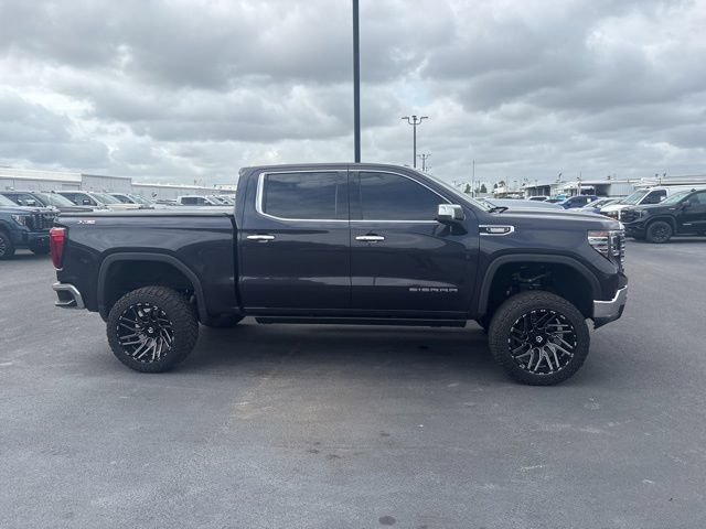 Used 2023 GMC Sierra 1500 SLT w/ SLT Premium Package AWD/4WD image 9