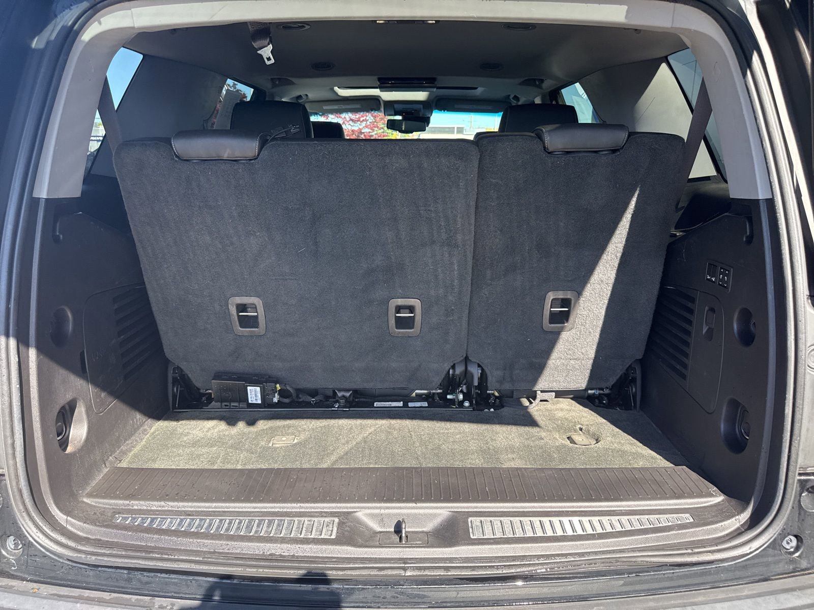 Used 2015 Chevrolet Tahoe LT AWD/4WD image 14