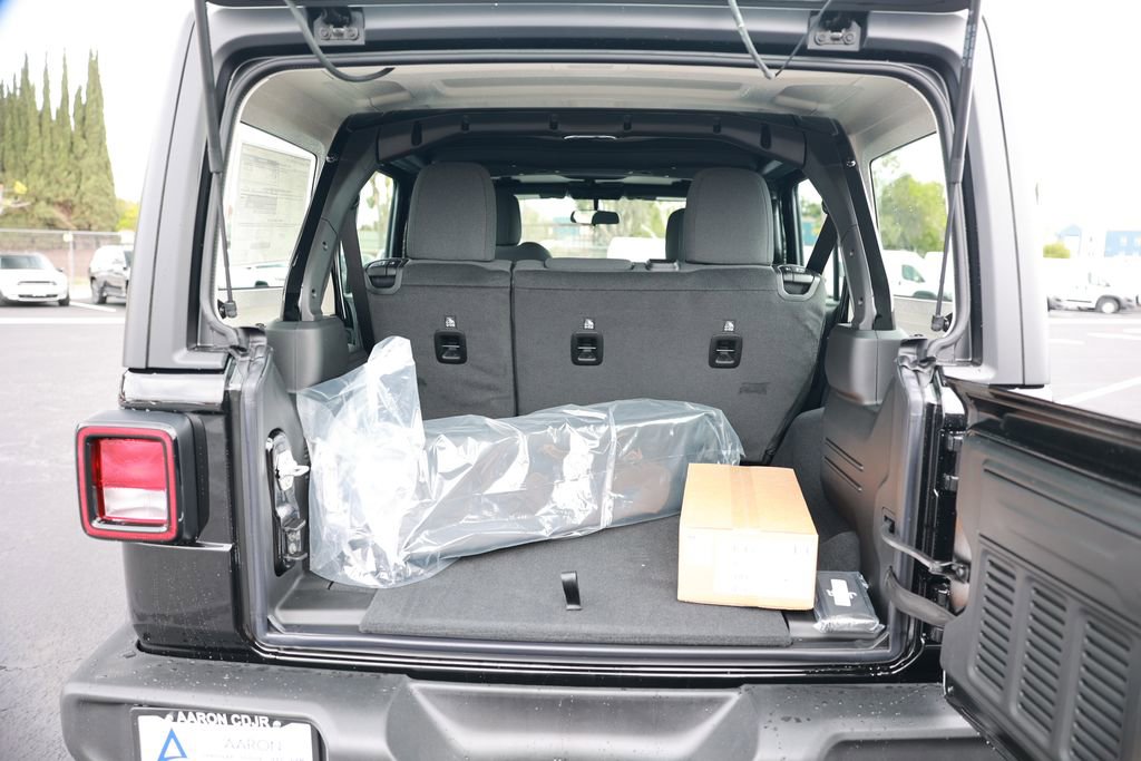 New 2026 Jeep Wrangler Sport image 32