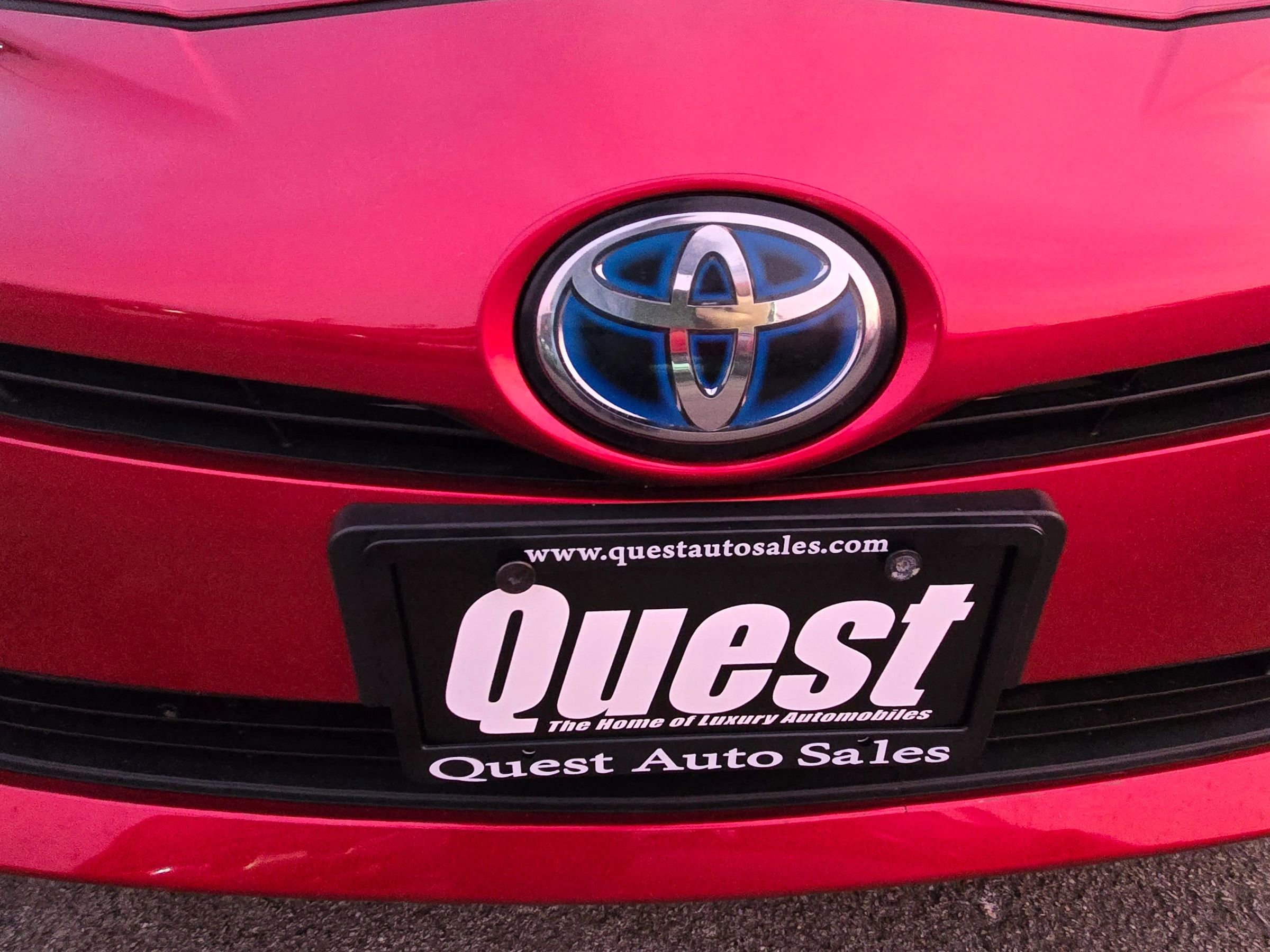 Used 2017 Toyota Prius Three image 18