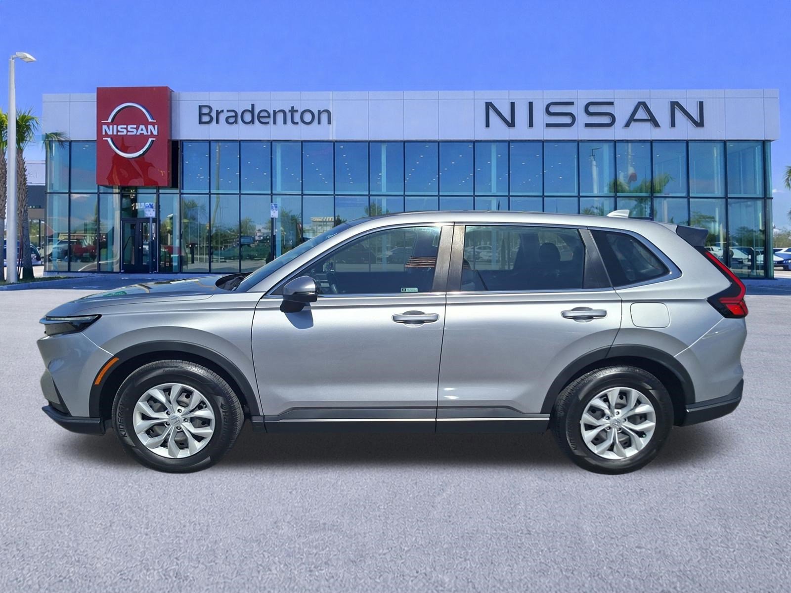 Used 2024 Honda CR-V LX image 8