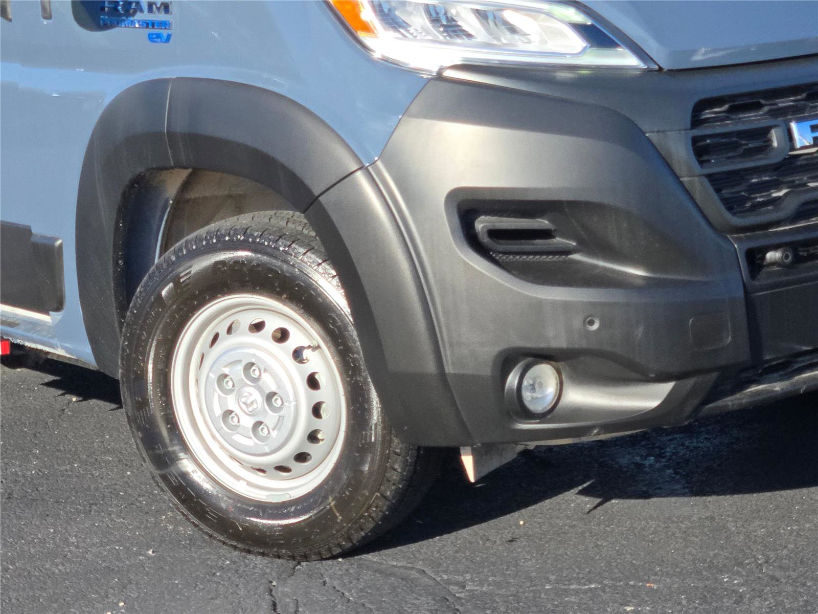 Used 2024 RAM ProMaster 3500 image 3