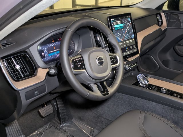 New 2026 Volvo XC60 B5 Plus w/ Climate Package AWD/4WD image 13