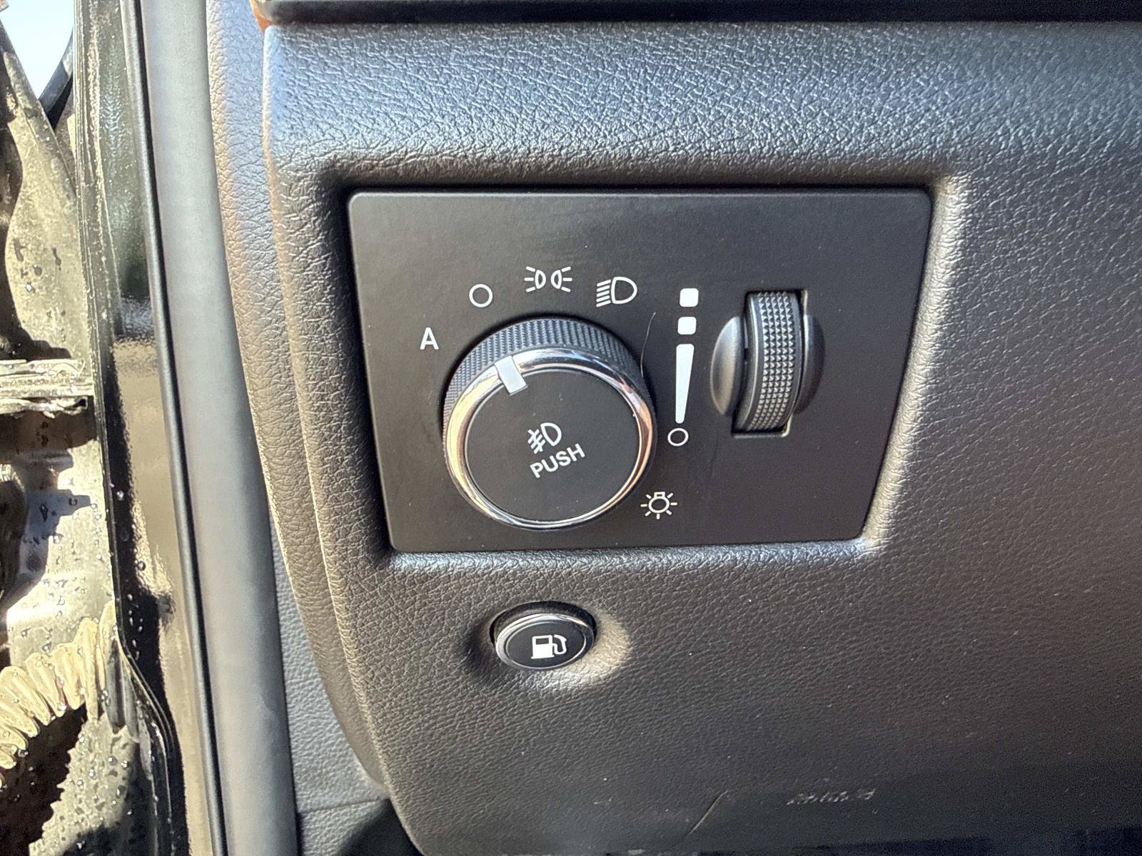 Used 2017 Jeep Grand Cherokee Summit AWD/4WD image 33