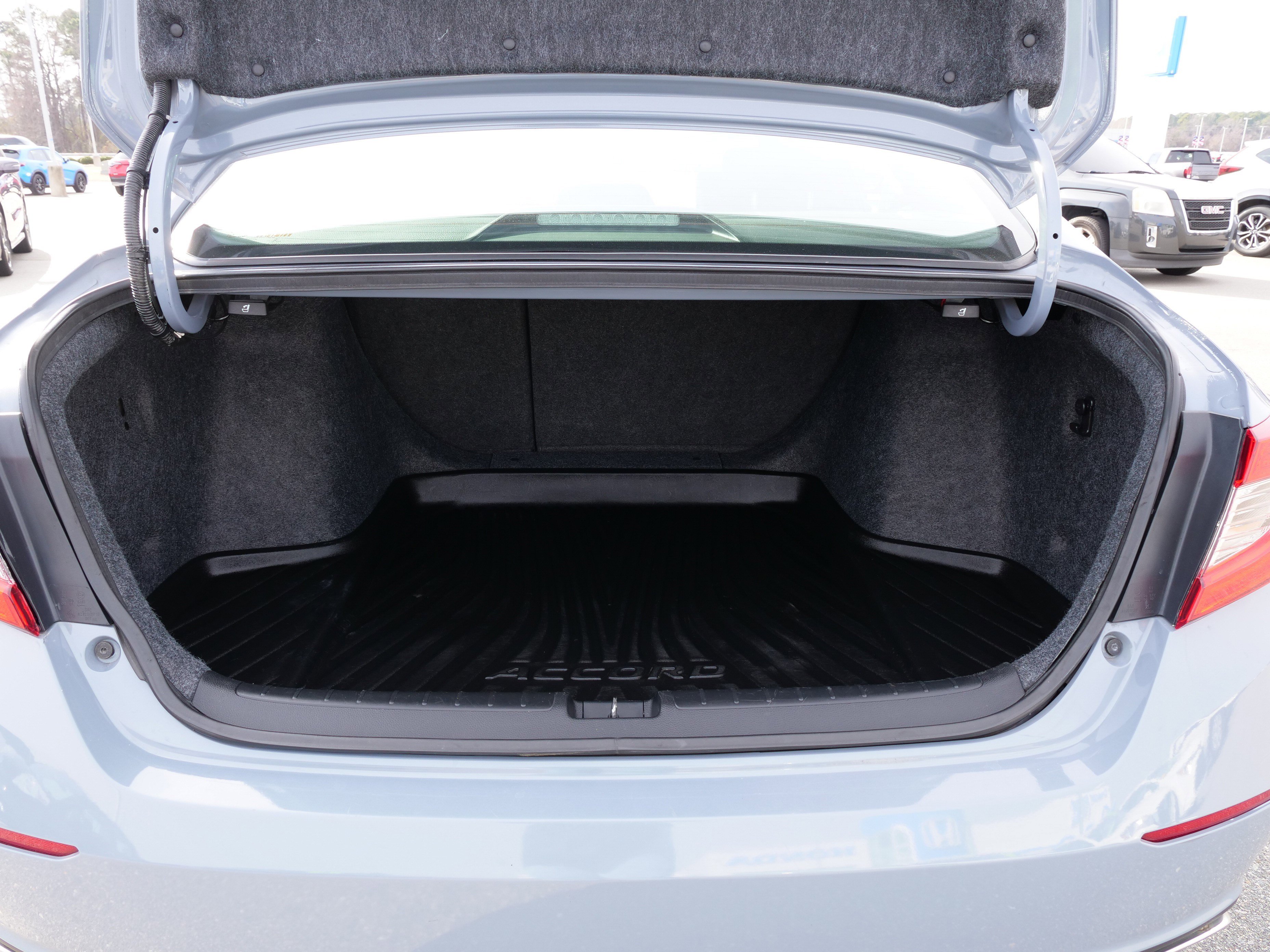 Used 2022 Honda Accord Sport image 14