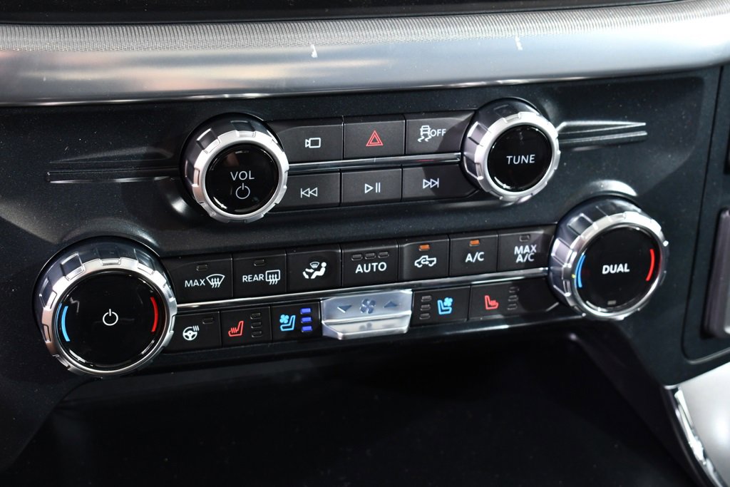 New 2025 Ford F150 Lariat w/ Equipment Group 502A High image 31