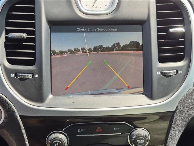 Used 2015 Chrysler 300 Limited w/ Driver Convenience Group RWD image 15